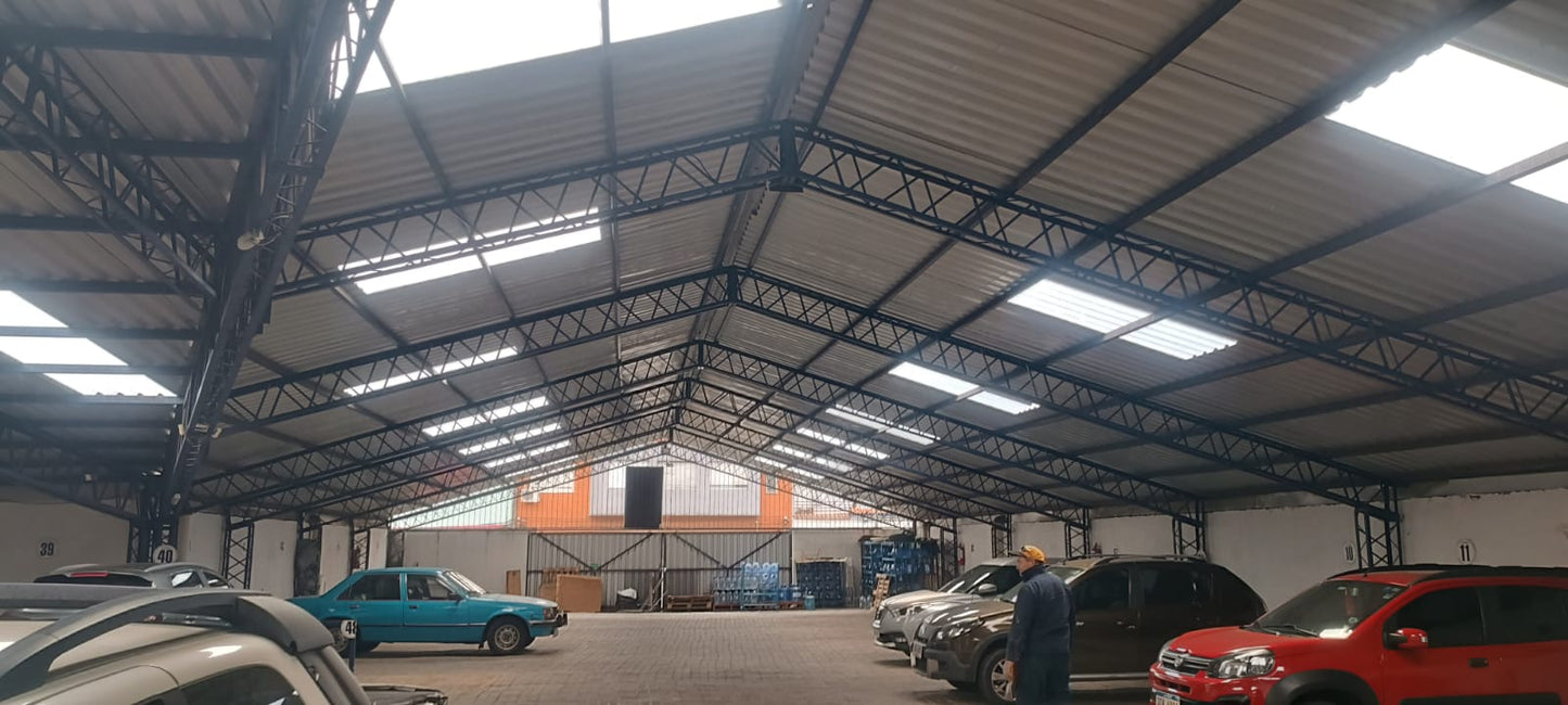 Construcciones de galpones y todo tipo de estructura metalicas también albañilería y pintura en general.