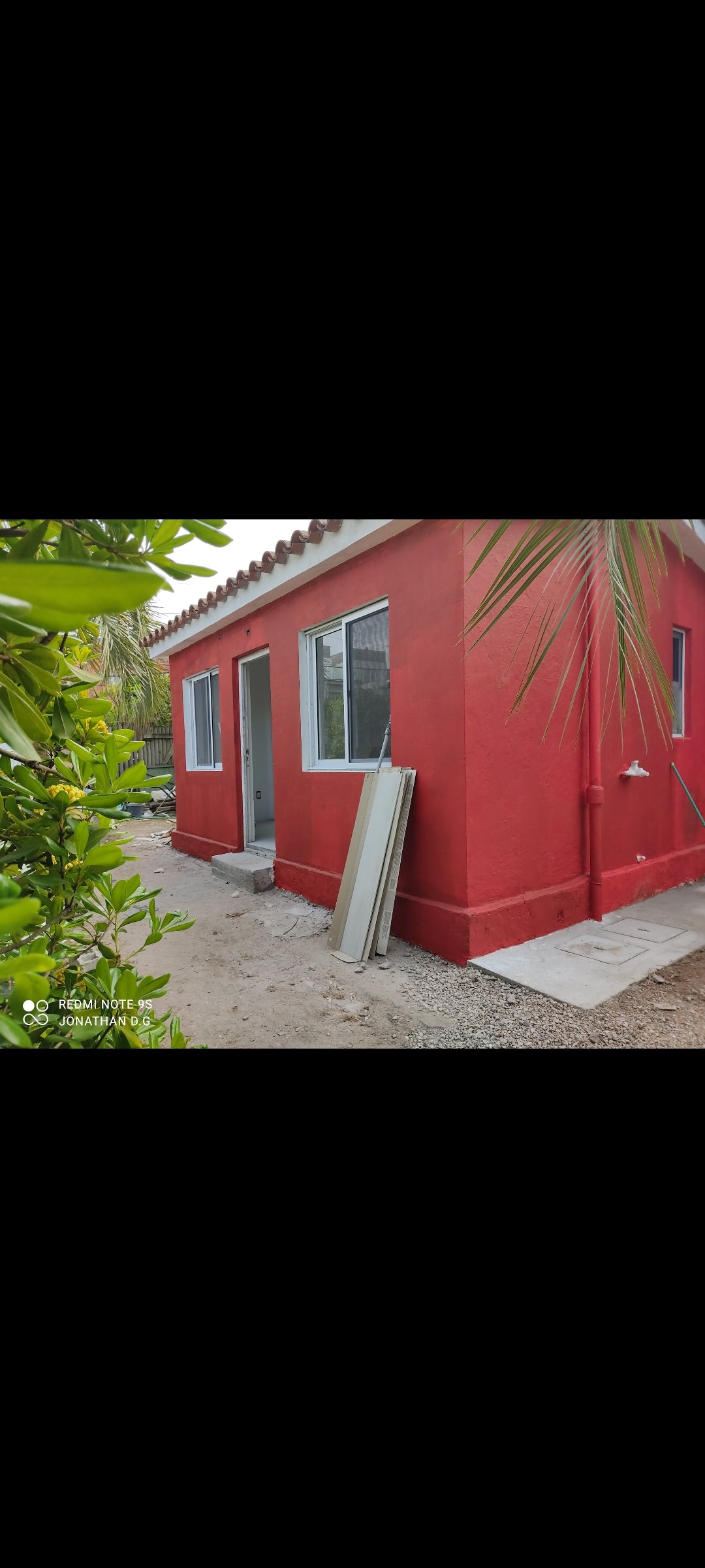 Construcciones de galpones y todo tipo de estructura metalicas también albañilería y pintura en general.