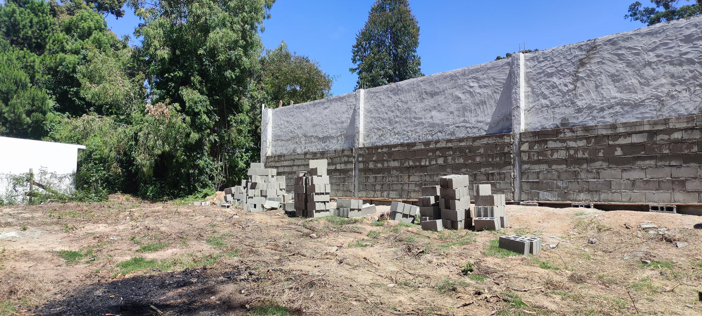 Construcciones de galpones y todo tipo de estructura metalicas también albañilería y pintura en general.