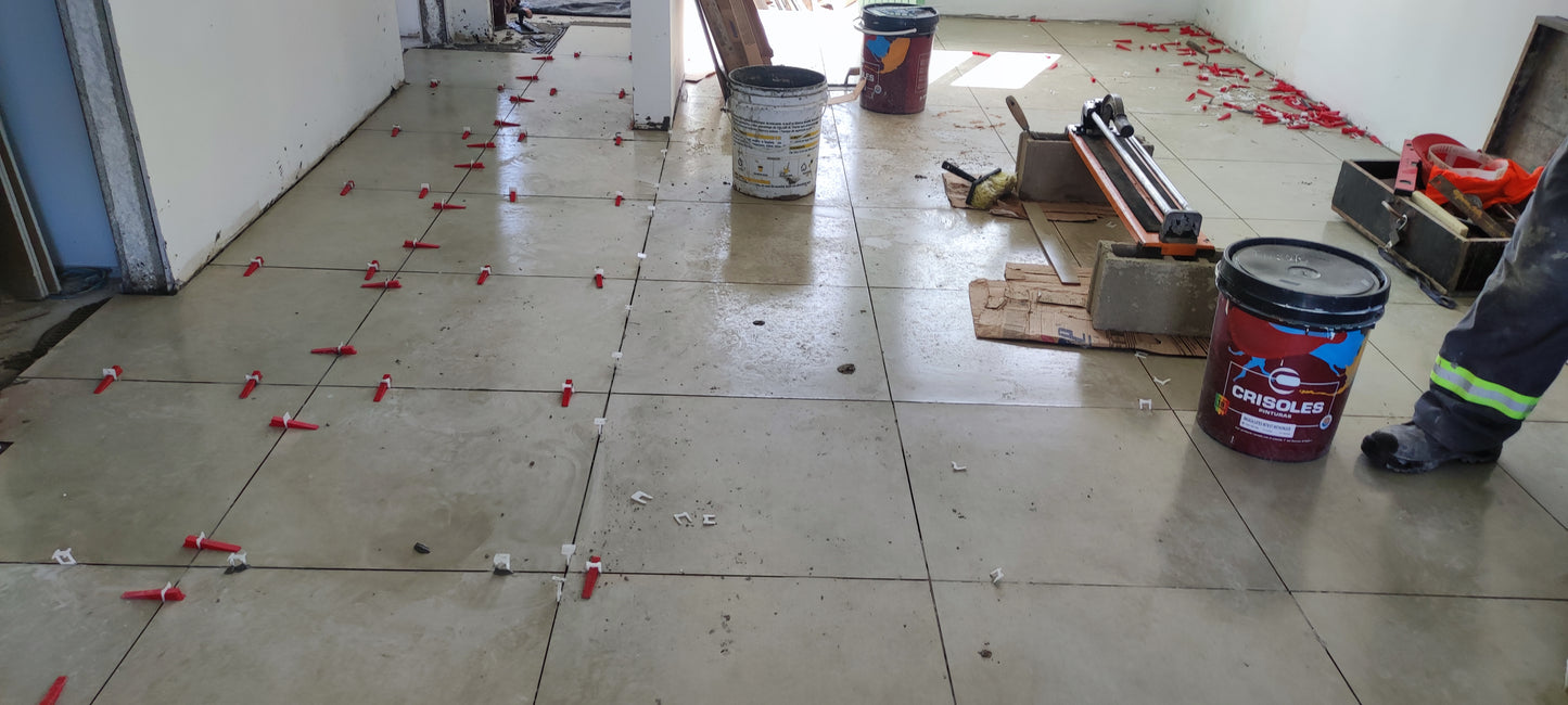 Construcciones de galpones y todo tipo de estructura metalicas también albañilería y pintura en general.